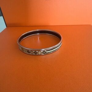 Hermes enamel thin bangle. Beautiful condition with no scratches.